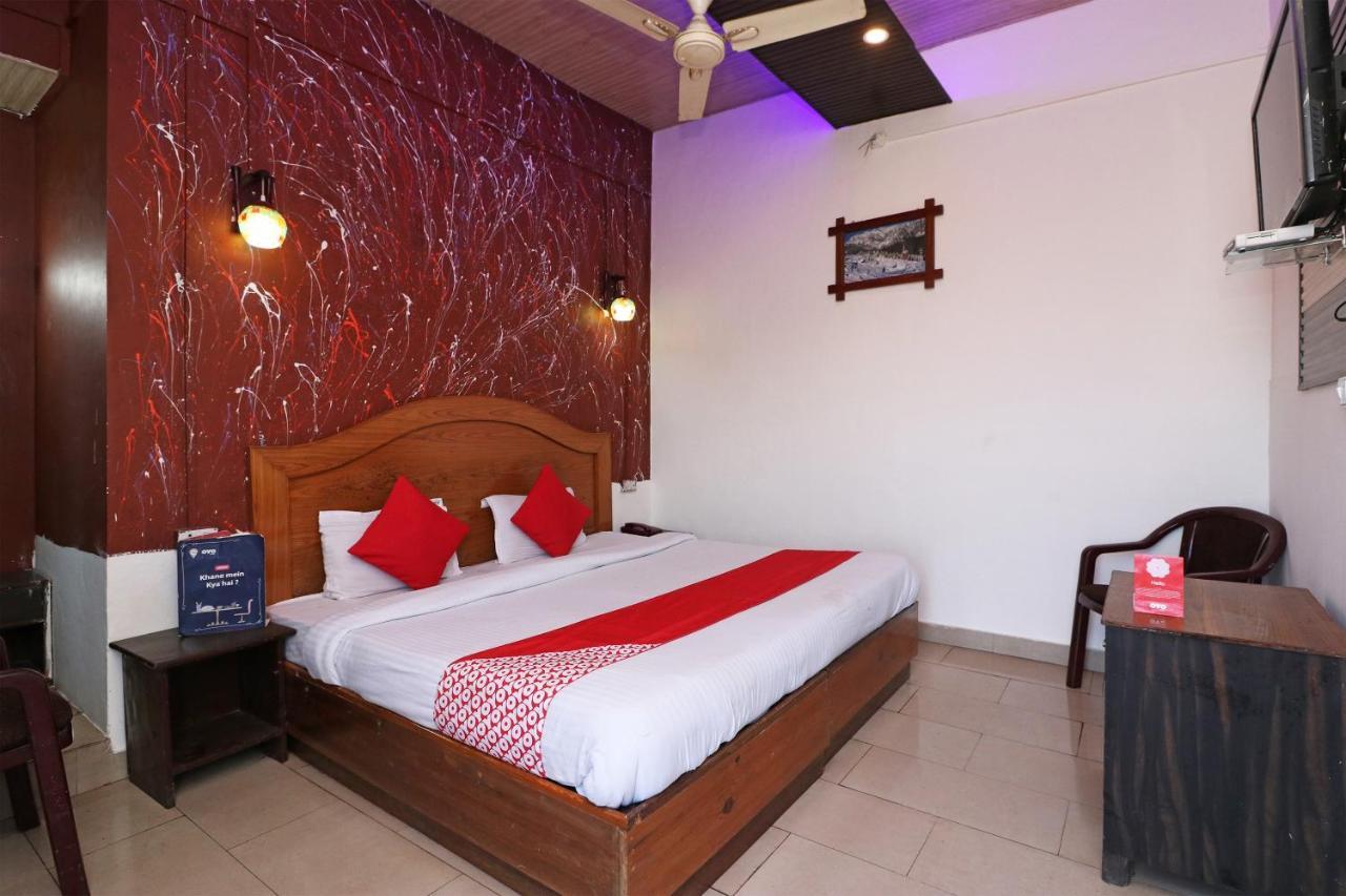 Oyo 72962 Sapphire 3* Lucknow