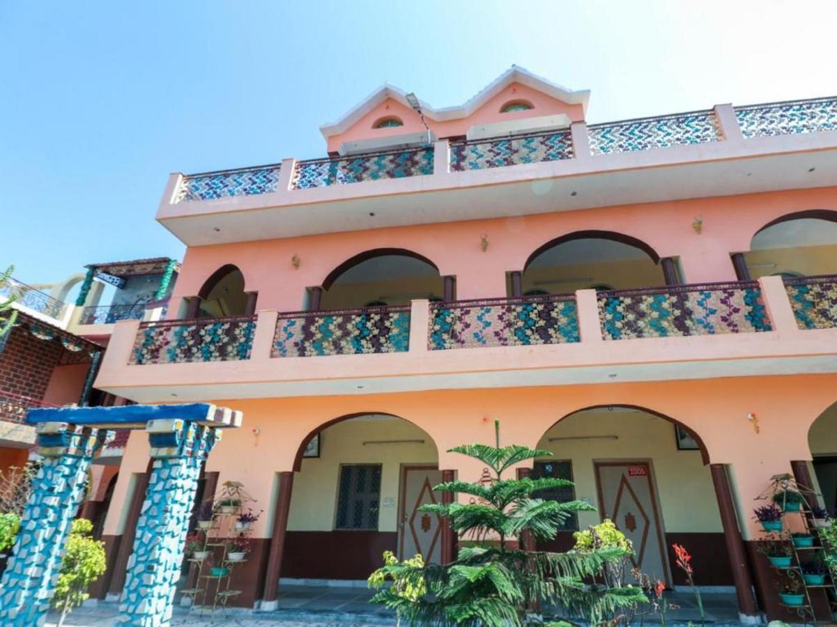 Oyo 72962 Sapphire Hotel