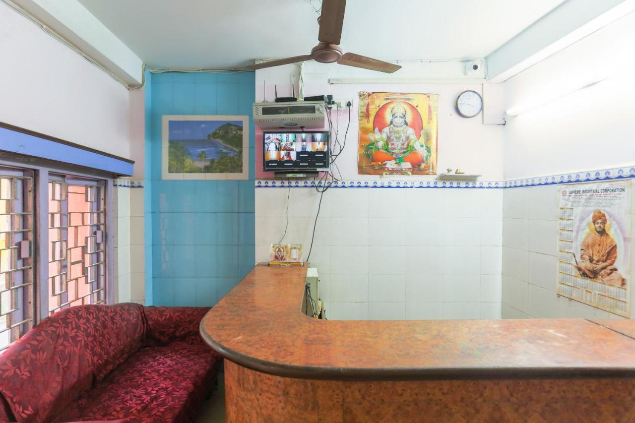 Oyo 72962 Sapphire Lucknow